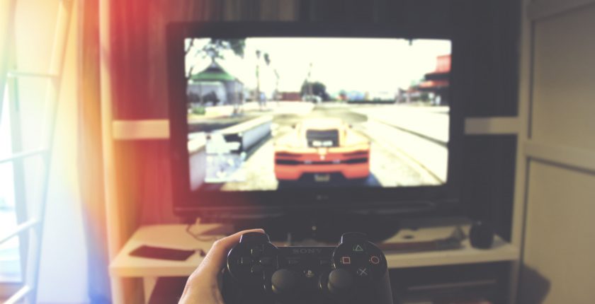 W trakcie przymusowej kwarantanny rozrózł się rynek gier wideo i grono jego odbiorców. 